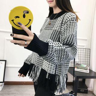 Fringe-hem Plaid Sweater