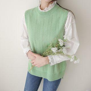 Slit-side Perforated Knit Vest