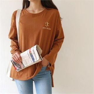 Slit-side Letter Print T-shirt