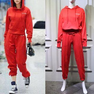 Long-sleeve Hooded Pullover/drawstring Pants