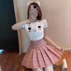 Short-sleeve Embroidered T-shirt / Pleated Skirt