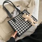 Houndstoot Tote Bag
