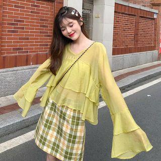 V-neck Long-sleeve Top / High Waist A-line Skirt