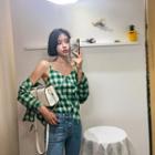 Set: Plaid Shirt + Spaghetti-strap Sweetheart-neck Top