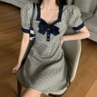 Short-sleeve Square-neck Bow Plaid Dress