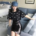 Star Print Loose-fit Short-sleeve T-shirt / Sequined Slim-fit Skirt