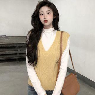 Sweater Vest / Mock-neck Long-sleeve T-shirt