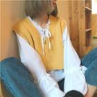 Frilled Bell-sleeve Blouse / Cropped Knit Vest