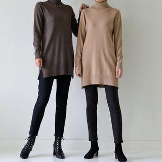 Turtleneck Longline Knit Top