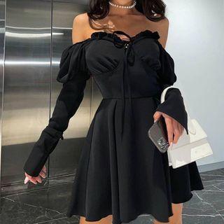 Long-sleeve Sweetheart Neckline Ruffle Trim Mini A-line Dress