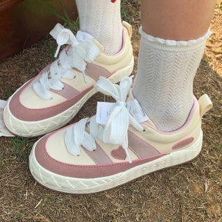 Heart Embroidered Platform Lace Up Shoes