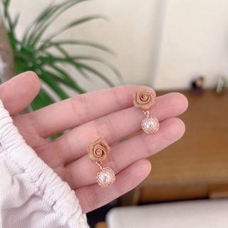 Flower Faux Pearl Dangle Earring 1 Pair - Earrings - Gold - One Size