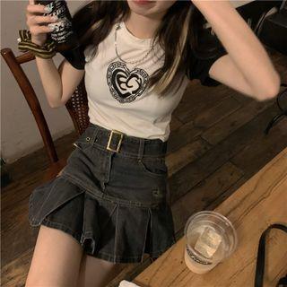 Short-sleeve Heart Print T-shirt / Belted A-line Denim Skirt