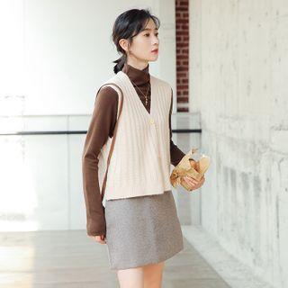 Buttoned Cable Knit Vest Off-white - One Size