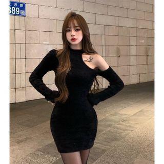 Cut-out Knit Mini Sheath Dress Black - One Size