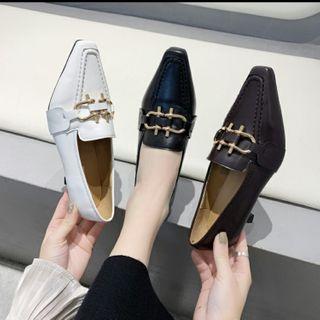 Kitten-heel Pointed Loafers