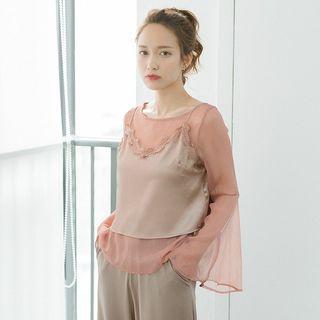 Set: Sleeveless Chiffon Top + Bell-sleeved Sheer Top