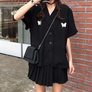 Short-sleeve Butterfly Detail Shirt / Pleated Skirt
