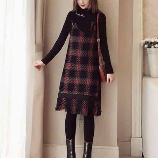Set: Lettering Knit Top + Plaid Jumper Dress