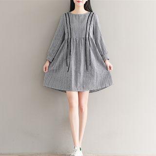 Velvet Ribbon Detail Gingham Long-sleeve A-line Dress