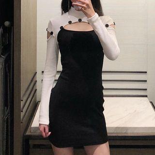 Long-sleeve Cut-out Mini Sheath Knit Dress