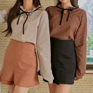 Frill-collar Beribboned Checked Blouse