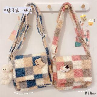 Plaid Fluffy Shoulder Bag / Charm / Badge / Set