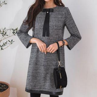 3/4-sleeve Check Shift Dress With Brooch Ivory - One Size