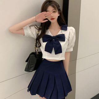 Puff-sleeve Contrast Collar Bow-front Crop Shirt / Pleated A-line Skirt