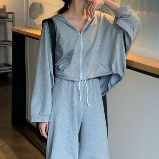 Set: Zip Hoodie + Wide-leg Shorts