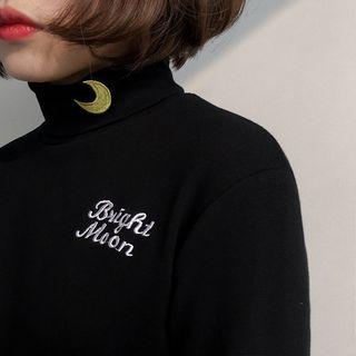 Embroidered Turtle-neck Slim-fit Long-sleeve Top
