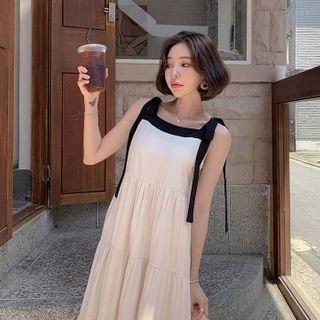 Contrast Tie-shoulder Long Tiered Dress