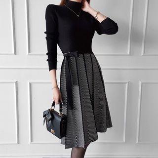 Long-sleeve Pleated Knit A-line Dress Black - One Size