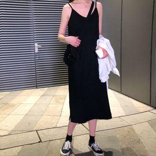 Spaghetti-strap V-neck Slit-hem Dress