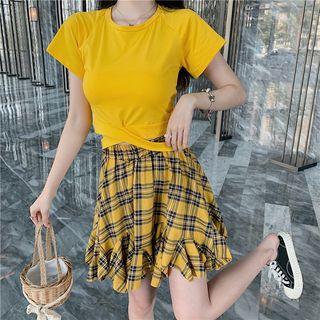 Plain Short-sleeve Cutout Crop Top