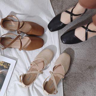 Cross-strap Closed-toe Sandals