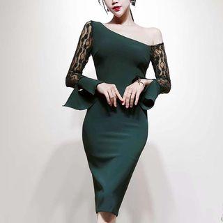 One-shoulder Lace Bell-sleeve Sheath Dress