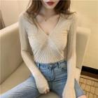 V-neck Crinkled Knit Top