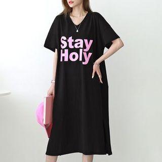 V-neck Letter-print Midi T-shirt Dress