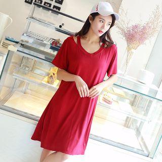 Short-sleeve Cutout V-neck T-shirt Dress