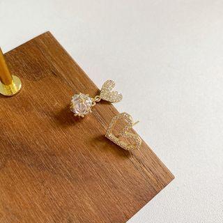 Non-matching Rhinestone Heart Earring 1 Pair - Gold - One Size
