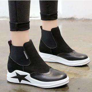 Star Print Hidden Wedge Short Boots