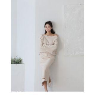 Set: Off-shoulder Knit Top + Drawstring Long Skirt