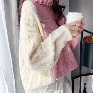 Turtleneck Asymmetrical Two-tone Sweater