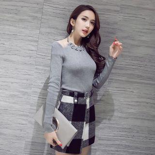 Set: Cutout Top + Plaid Skirt