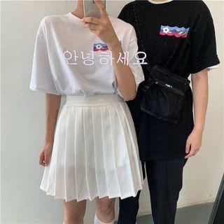 Couple Matching Elbow-sleeve Printed T-shirt / A-line Mini Pleated Skirt