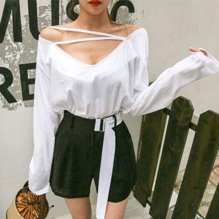 Strappy V-neck Dip-back T-shirt