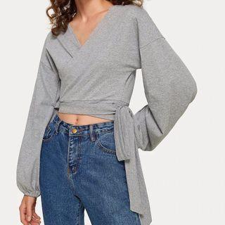 Balloon-sleeve V-neck Crop Knit Top