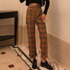 Long-sleeve Cropped T-shirt / Plaid Straight-fit Pants