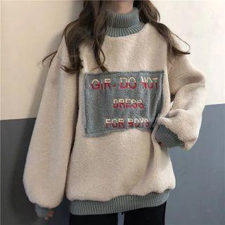 Long-sleeve Turtleneck Embroidered Fleece Sweatshirt
